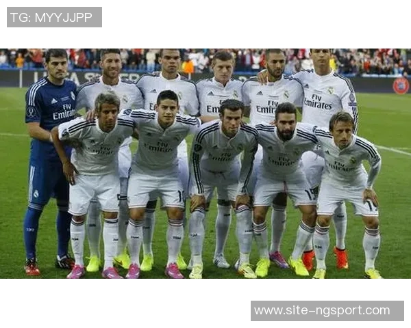 佛罗伦萨主场迎战切沃期待精彩对决双方争夺宝贵积分 佛罗伦萨主场迎战切沃期待精彩对决双方争夺宝贵积分