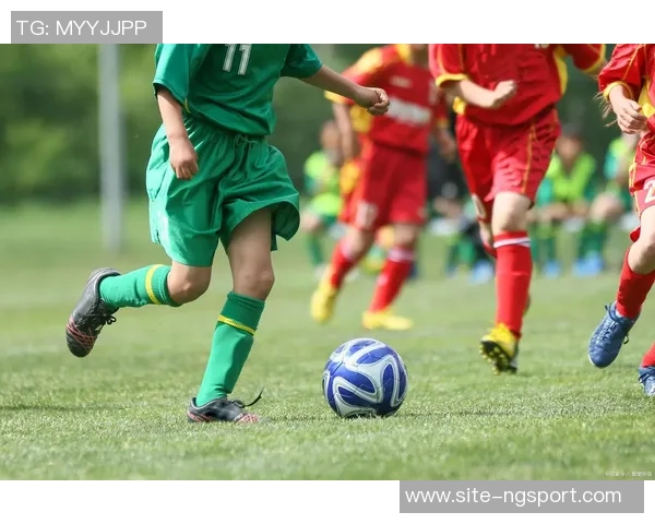 加维引领新潮流探讨未来足球的发展与挑战 加维引领新潮流探讨未来足球的发展与挑战