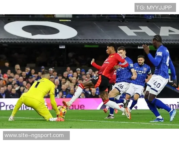 巴萨与曼联精彩对决集锦回顾球迷必看瞬间盘点